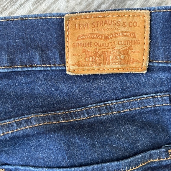 720 Levi’s High Rise Super Skinny Women's Jeans - Picture 5 of 12